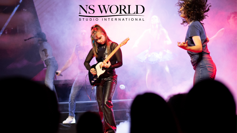 RETOUR SUR LA CÉRÉMONIE DES API D’OR À LA SEINE MUSICALE : 120 ARTISTES SUR SCÈNE POUR UN SPECTACLE DE COMÉDIE MUSICALE À PARIS 75013