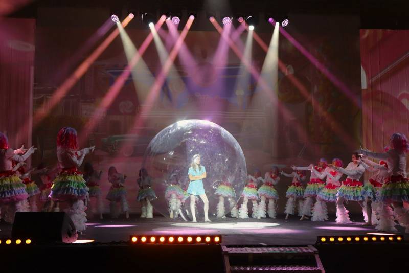 LA VILLE DE GARDANNE ET SA CONFIANCE RENOUVELÉE  AUTOUR DU SPECTACLE CHARLIE ET LA CHOCOLATERIE, UN NOËL GOURMAND